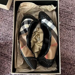 Burberry Flats